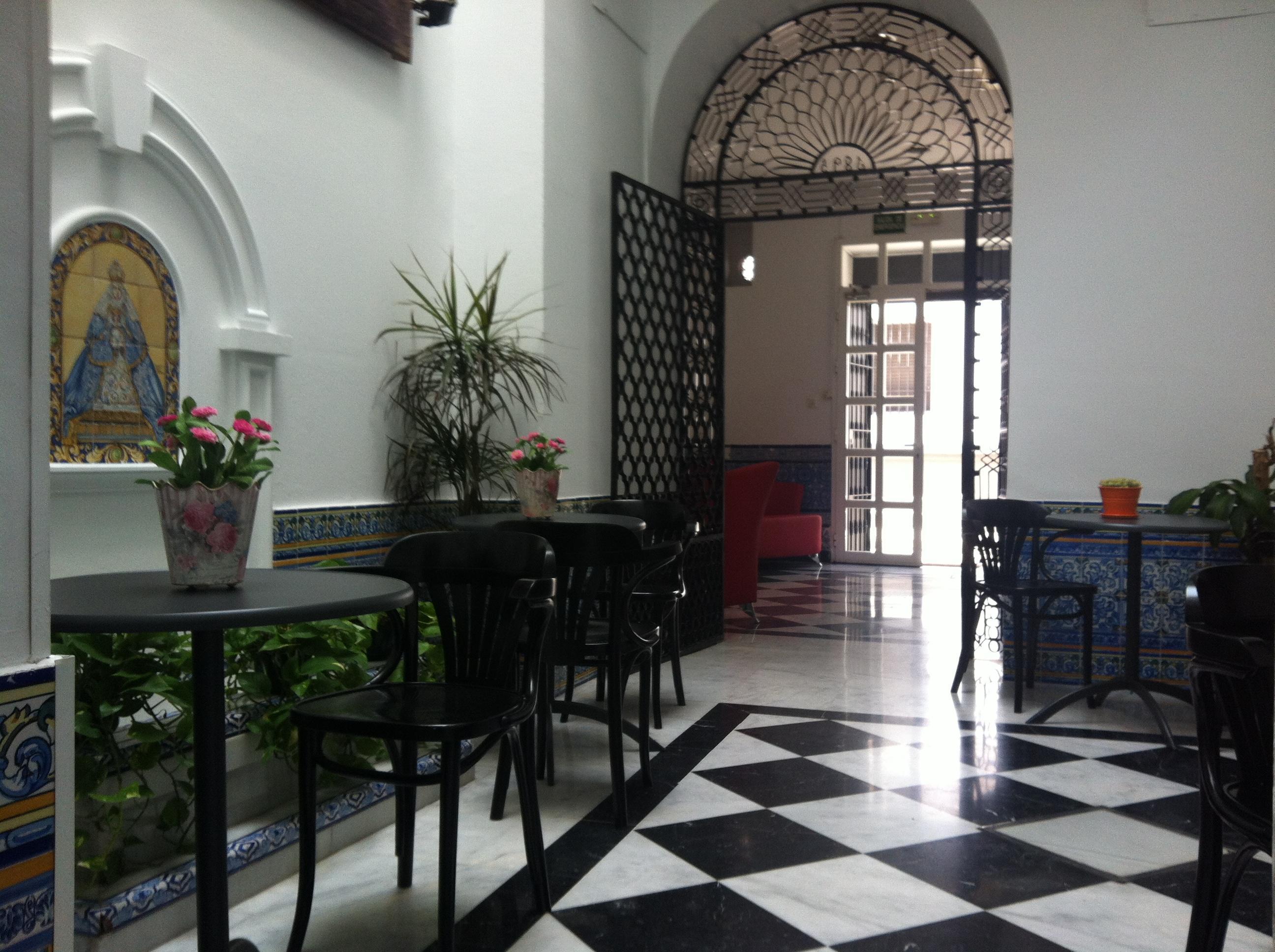 Cool Hotel 2*